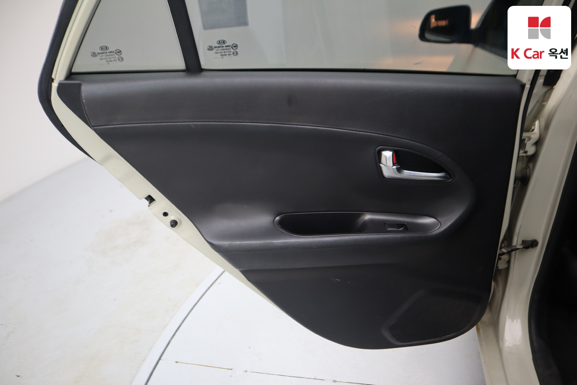 كيا مورنينج 2012 - صورة 21