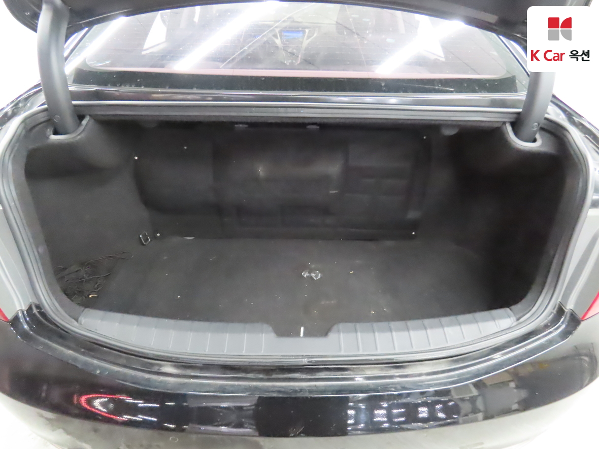 Hyundai AZERA 2012 - Image 30