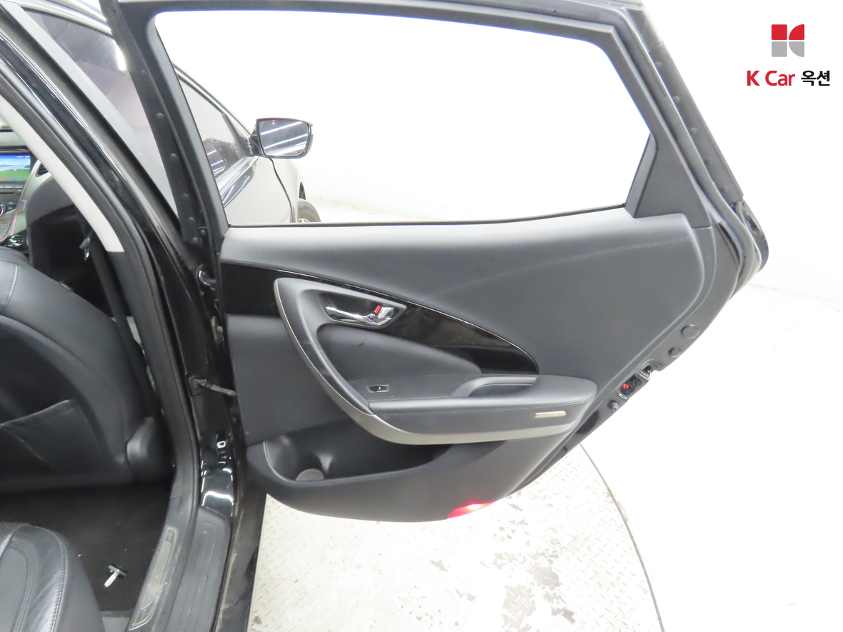 Hyundai AZERA 2012 - Image 31