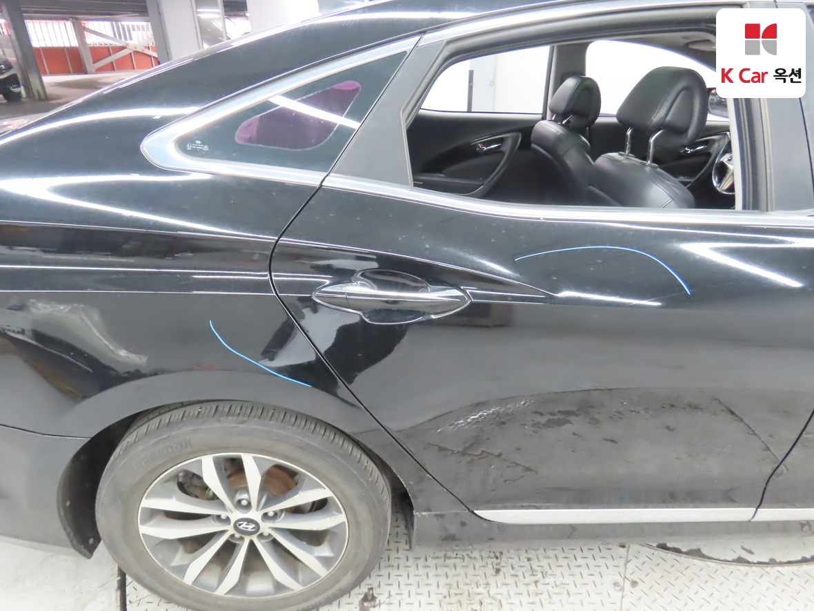 Hyundai AZERA 2012 - Image 46