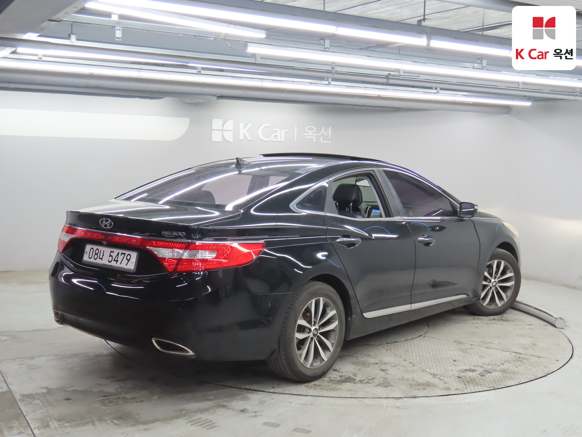 Hyundai AZERA 2012 - Image 2