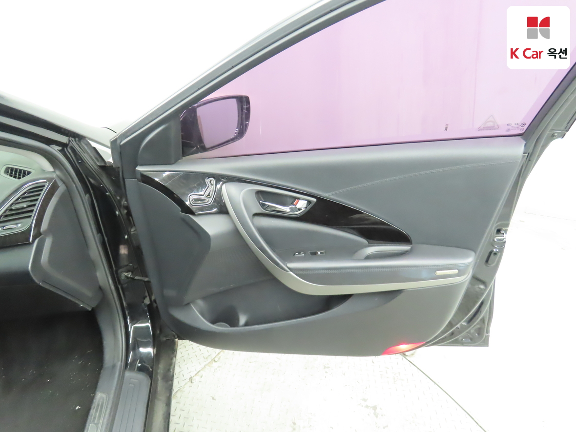 Hyundai AZERA 2012 - Image 33