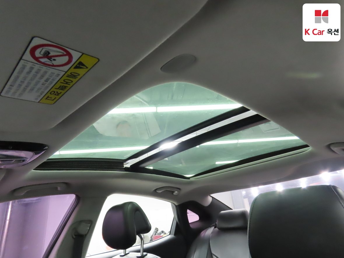 Hyundai AZERA 2012 - Image 24