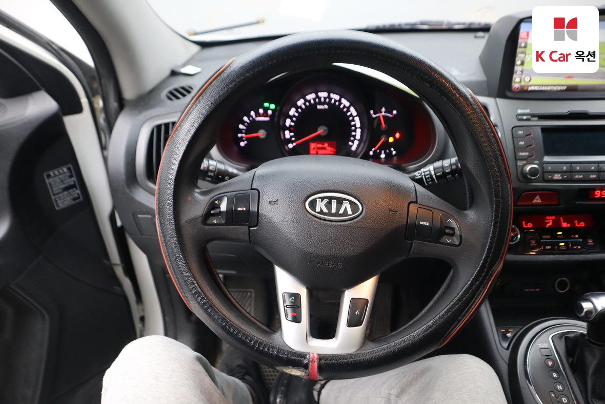 كيا سبورتاج 2011 - صورة 10