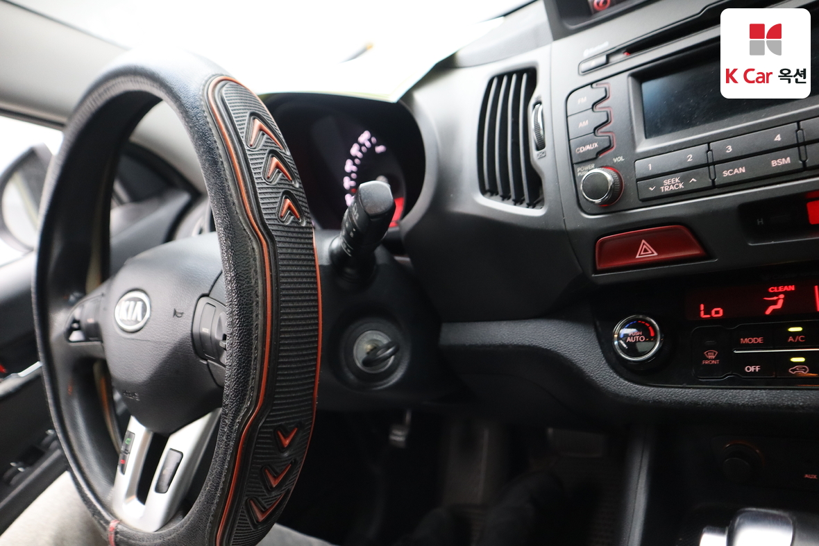 كيا سبورتاج 2011 - صورة 11