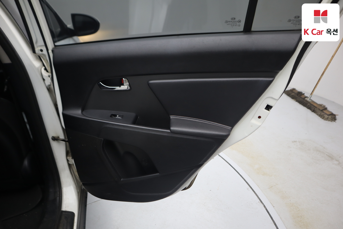 كيا سبورتاج 2011 - صورة 29