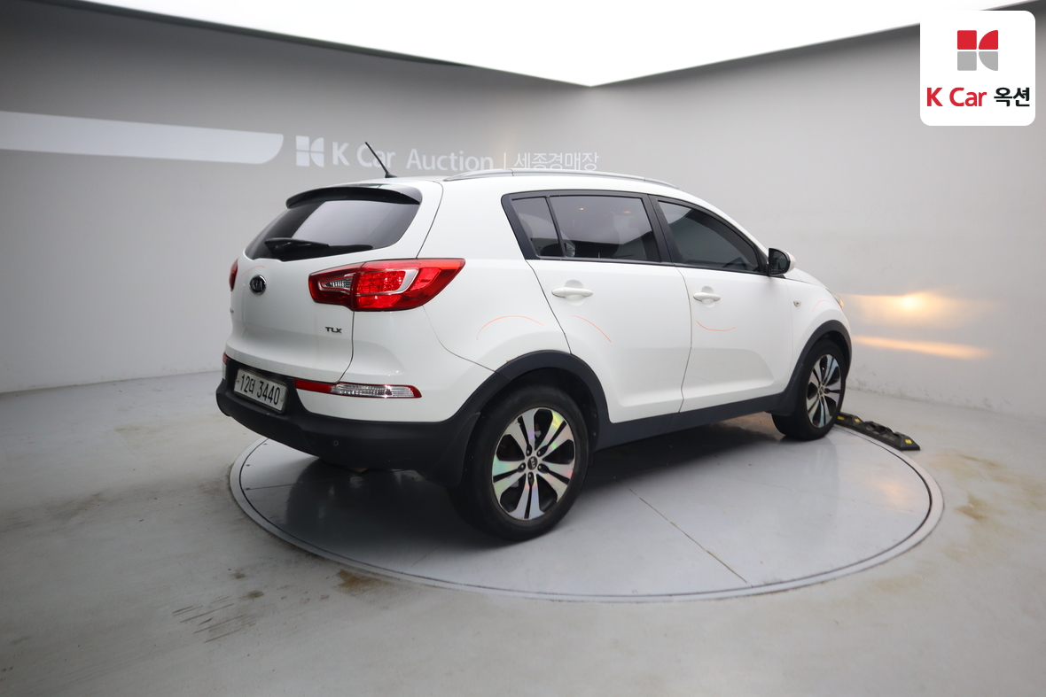 كيا سبورتاج 2011 - صورة 2