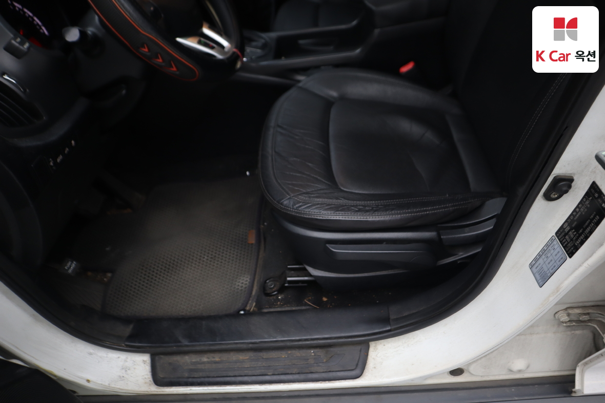 كيا سبورتاج 2011 - صورة 20