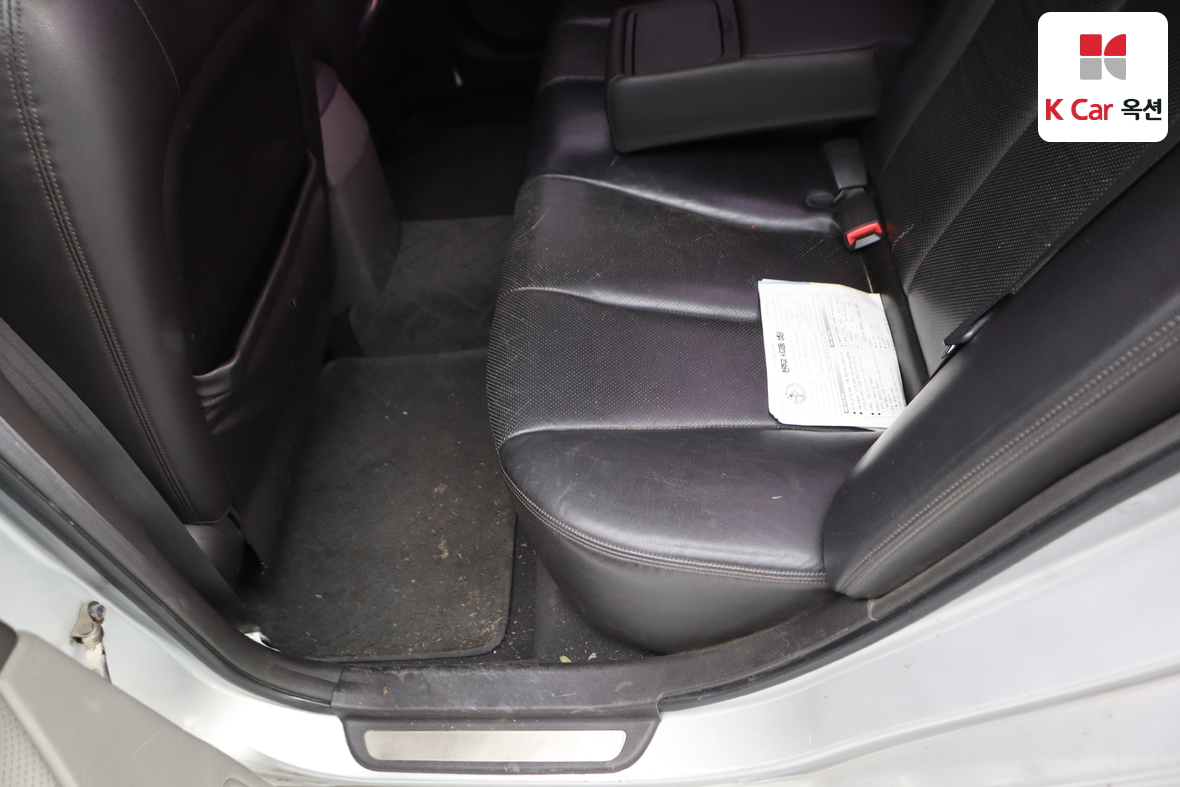 Hyundai Sonata 2009 - Image 21