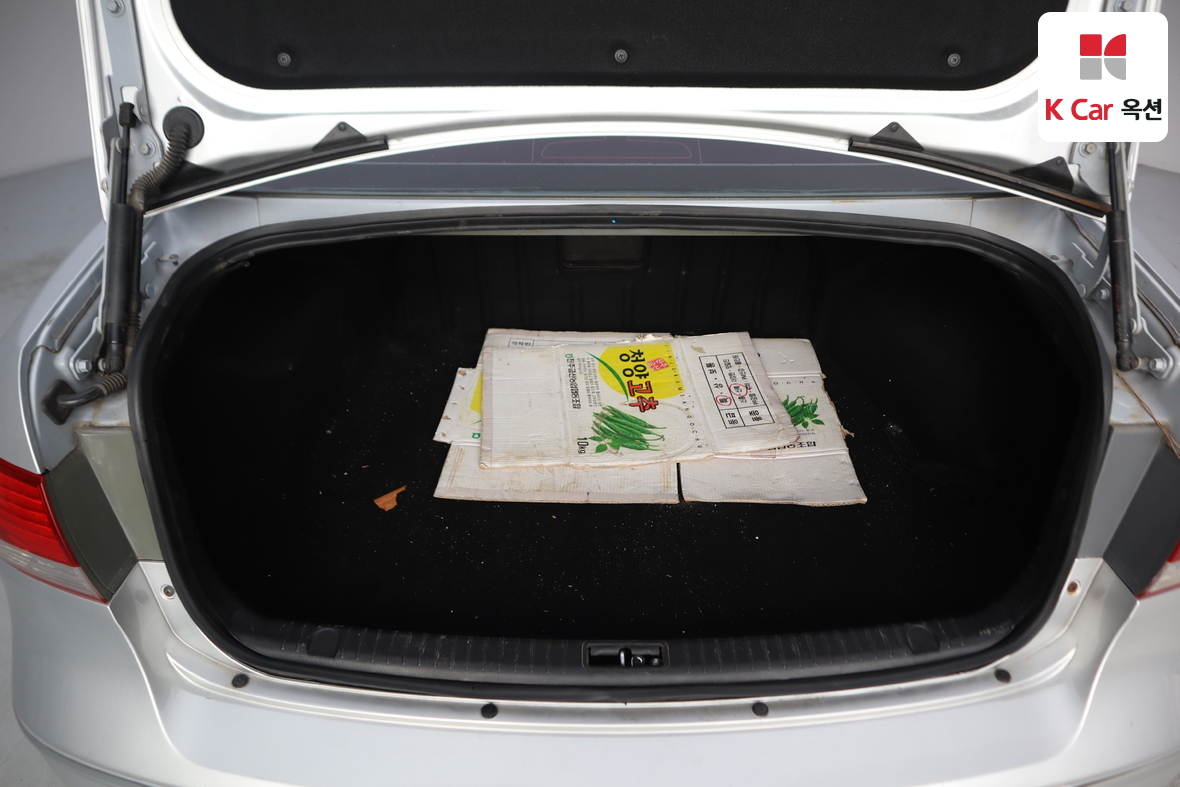 Hyundai Sonata 2009 - Image 23