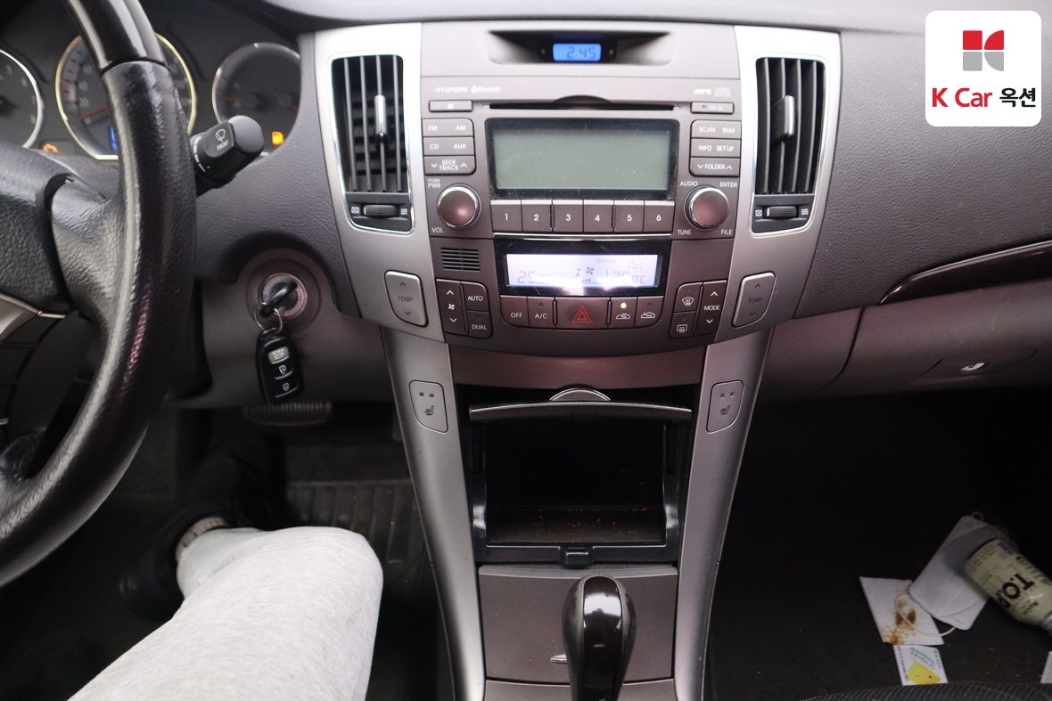 Hyundai Sonata 2009 - Image 6