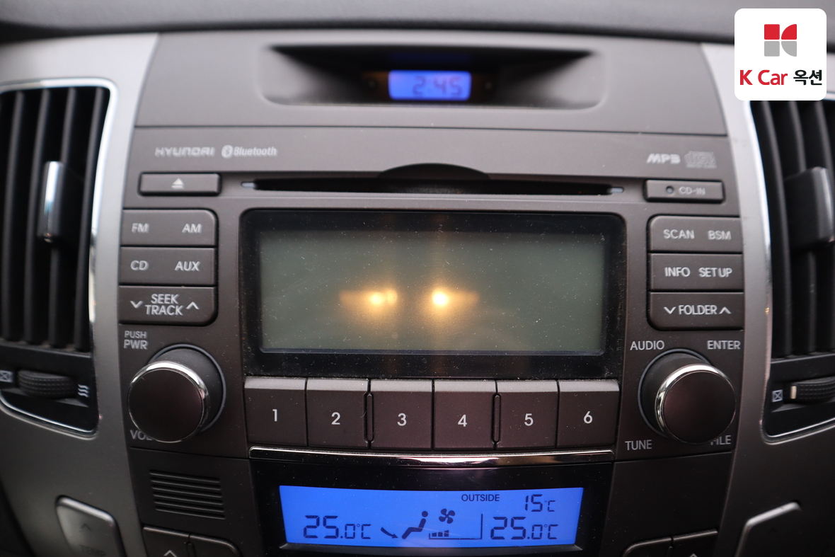 Hyundai Sonata 2009 - Image 13