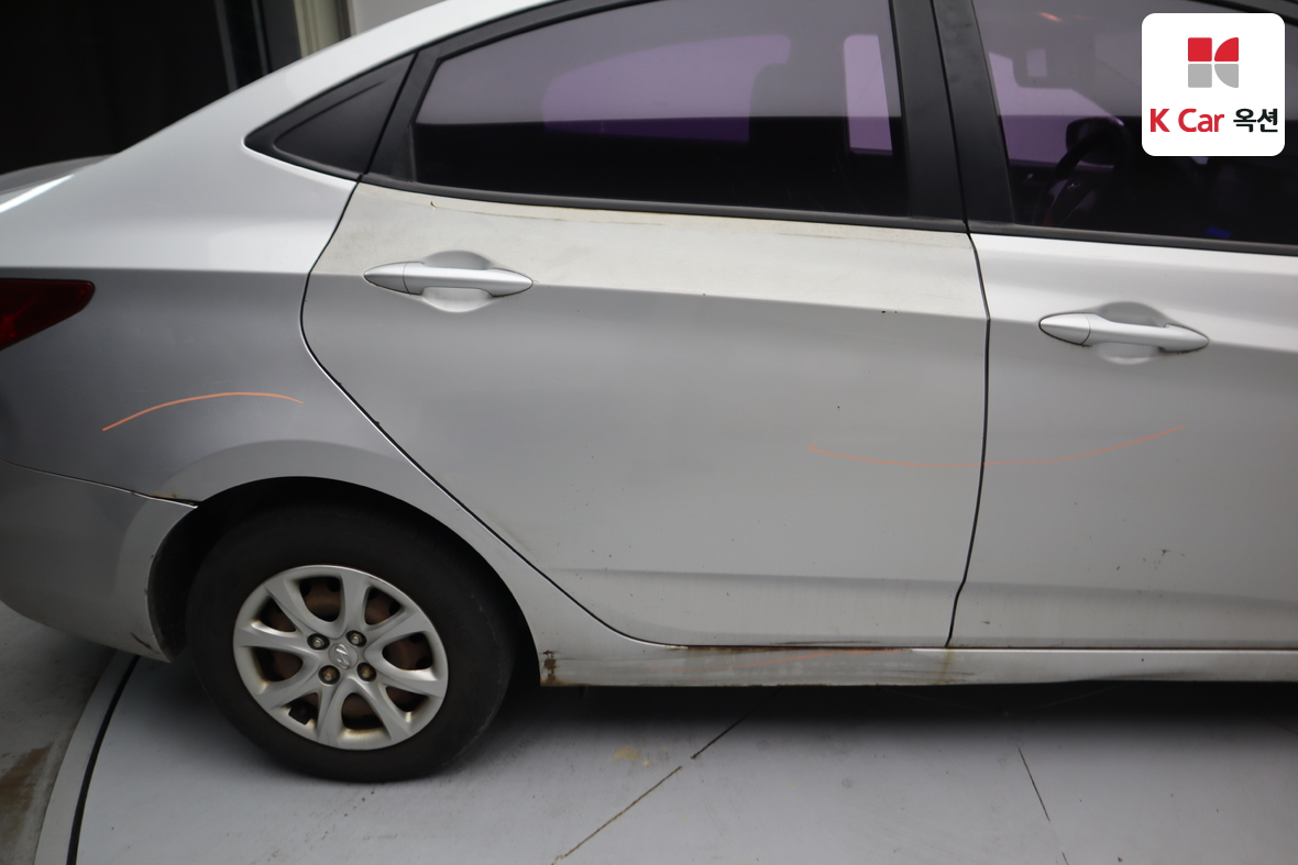 هيونداي أكسنت 2015 - صورة 34