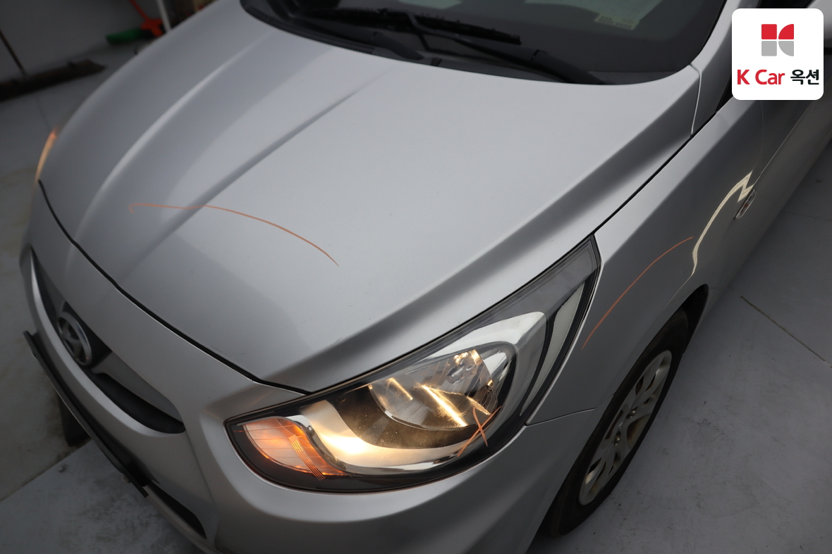 هيونداي أكسنت 2015 - صورة 37