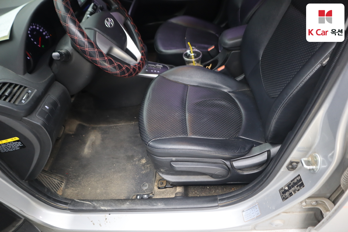 هيونداي أكسنت 2015 - صورة 19