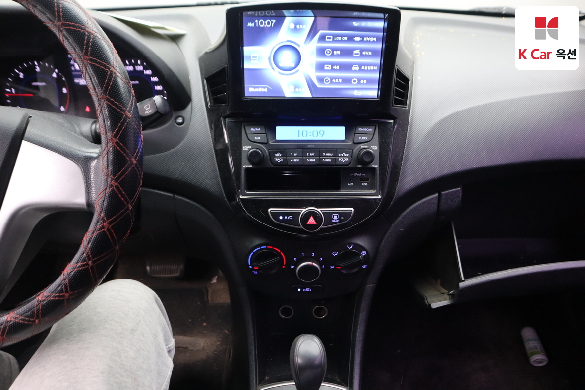 هيونداي أكسنت 2015 - صورة 6