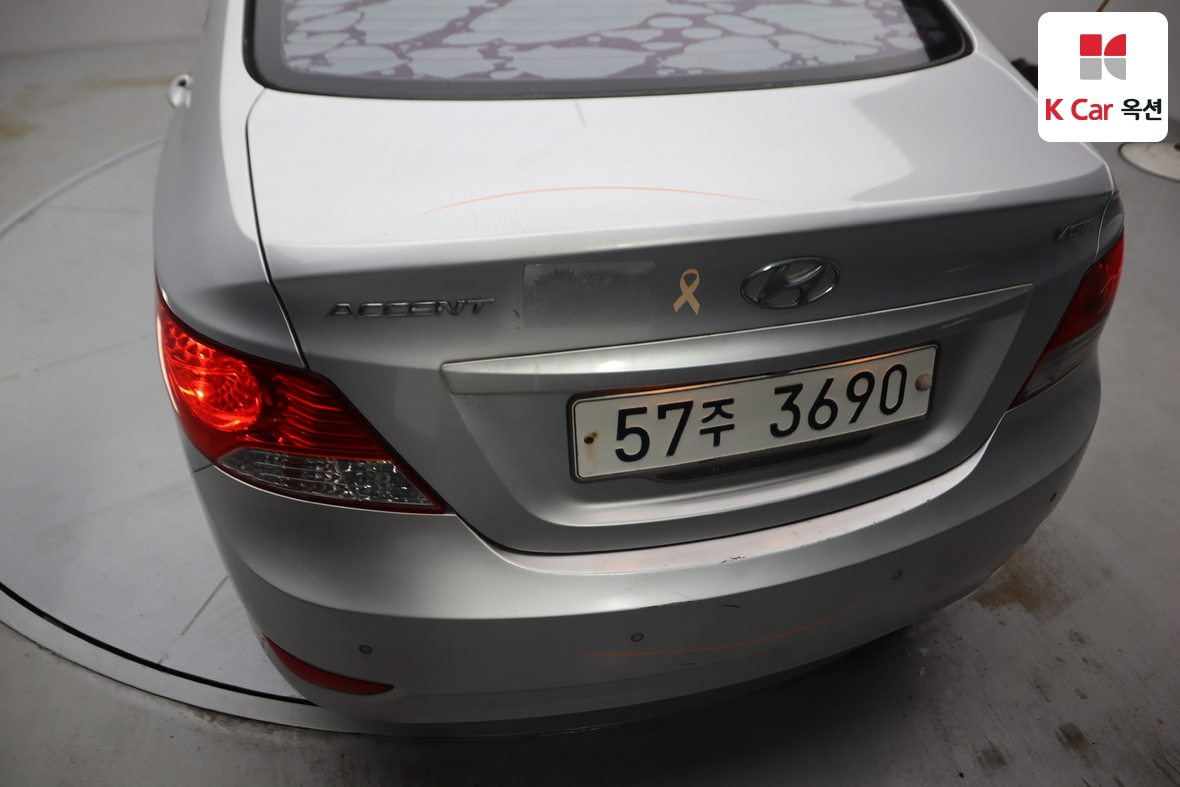 هيونداي أكسنت 2015 - صورة 39