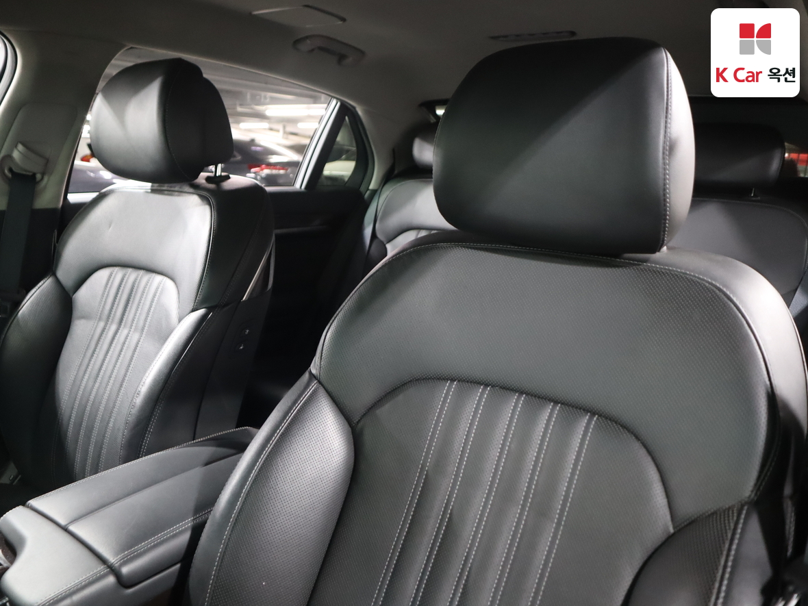 Hyundai Genesis EQ900 2018 - Image 19