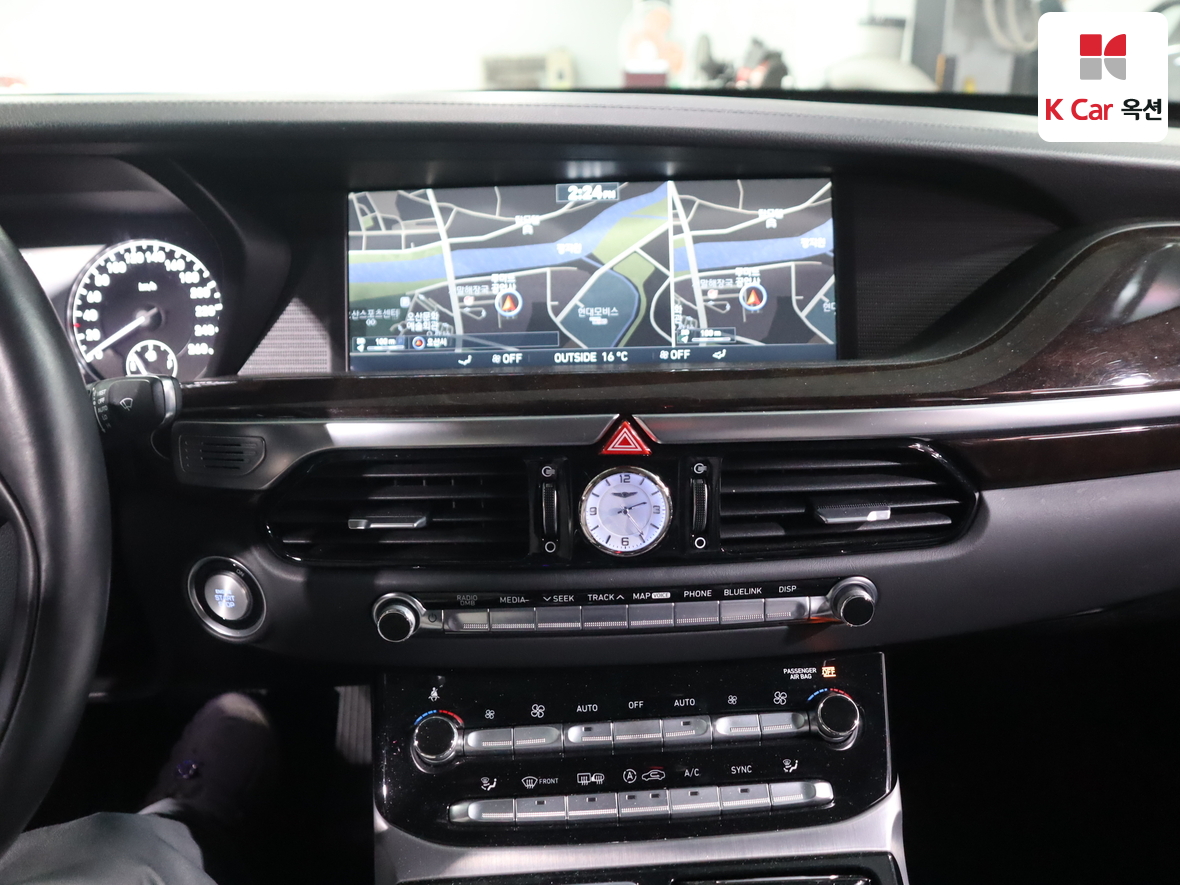 Hyundai Genesis EQ900 2018 - Image 6