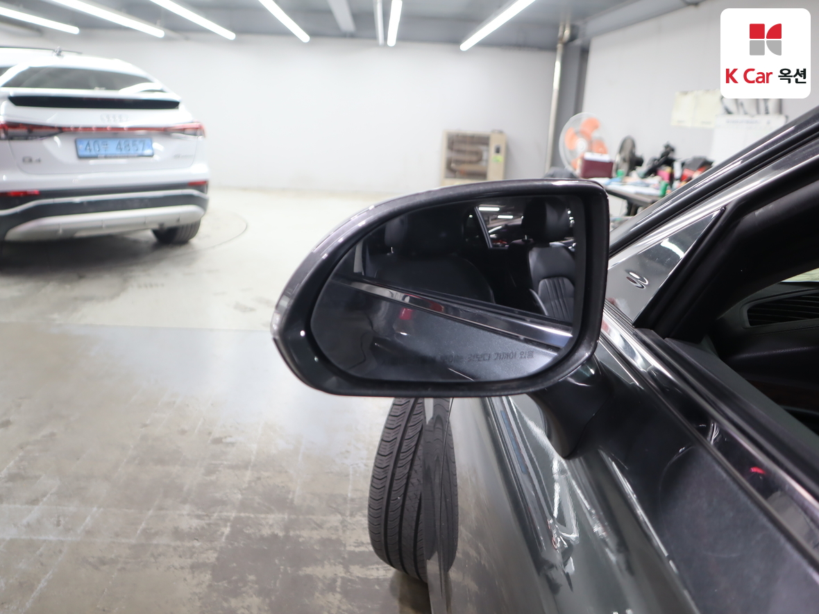 Hyundai Genesis EQ900 2018 - Image 21