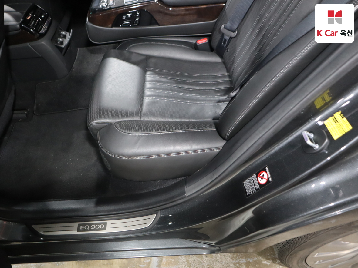 Hyundai Genesis EQ900 2018 - Image 23