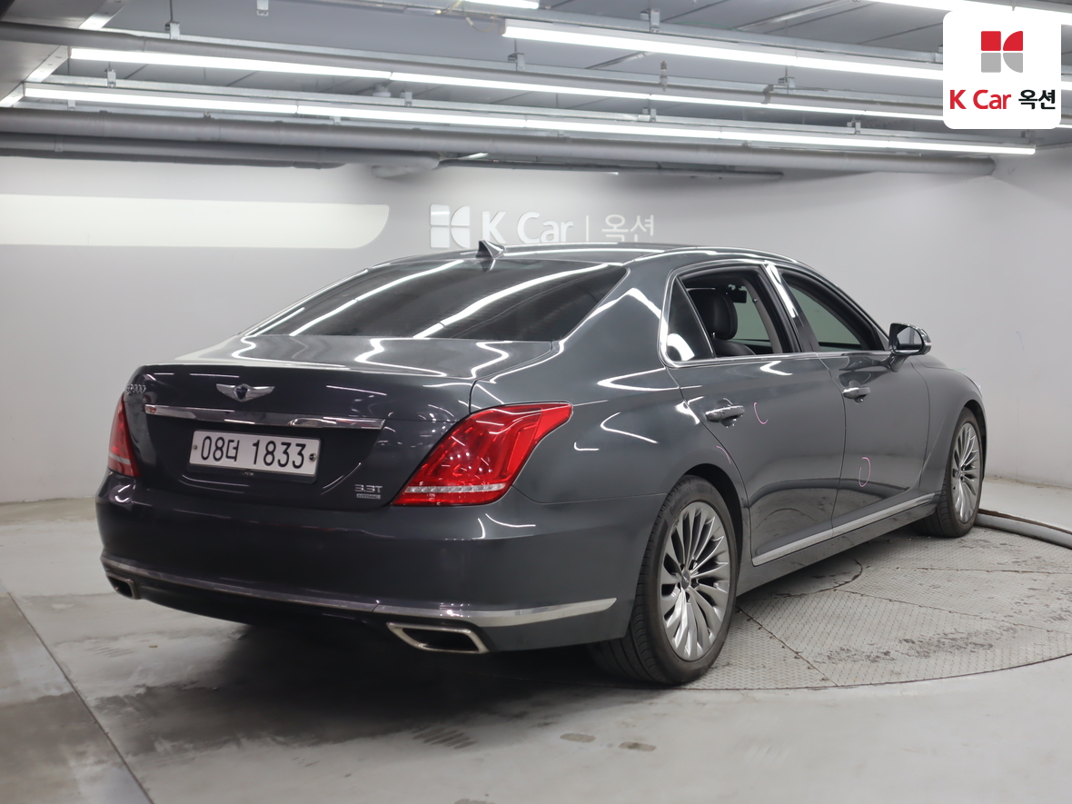 Hyundai Genesis EQ900 2018 - Image 2