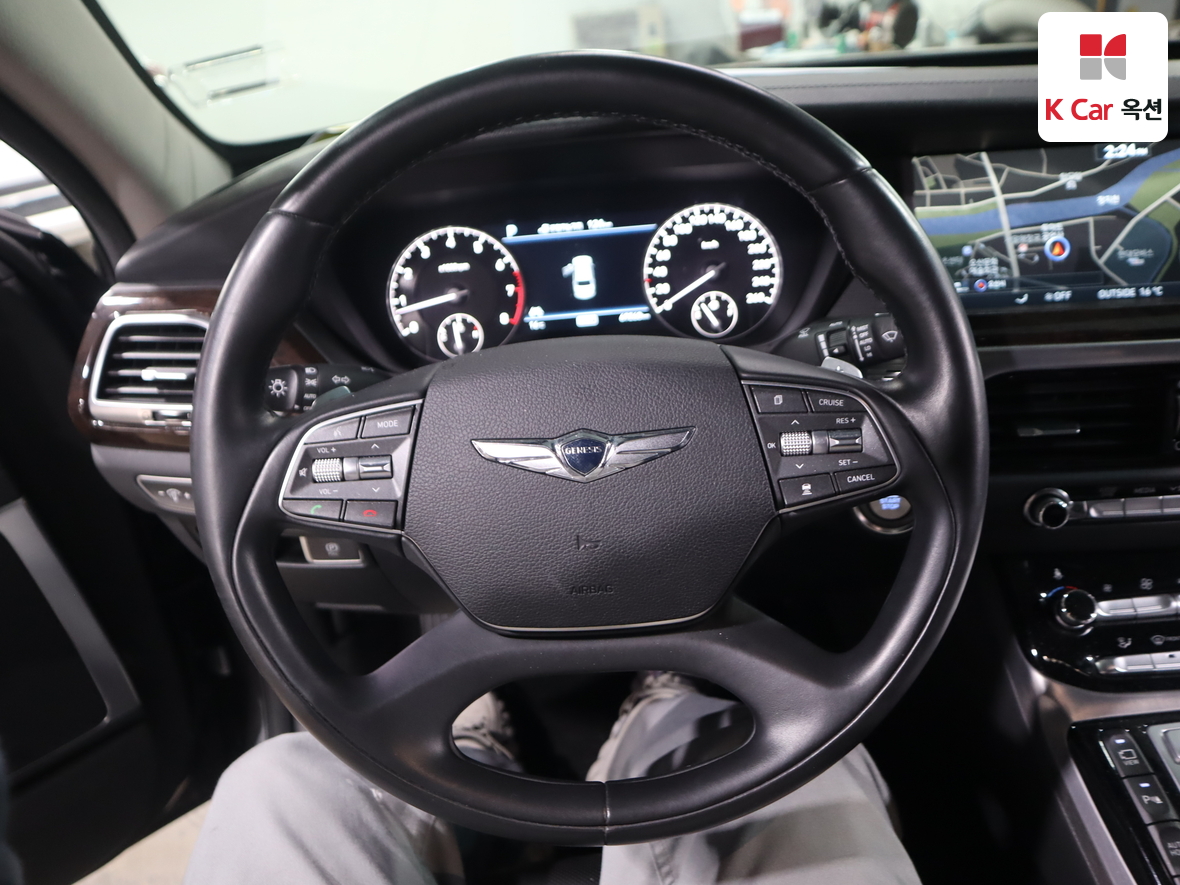 Hyundai Genesis EQ900 2018 - Image 10