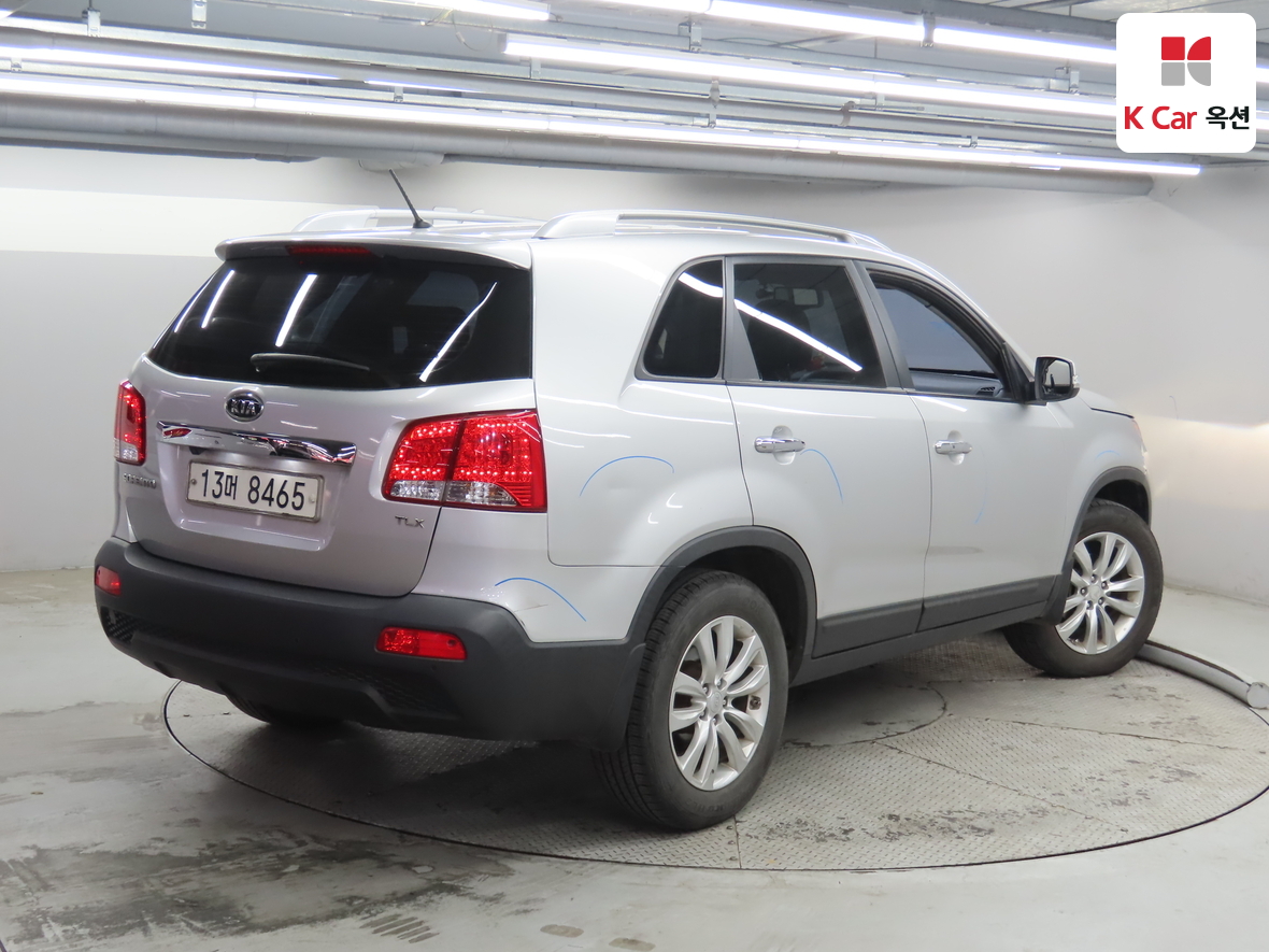 Kia Sorento 2010 - Image 2