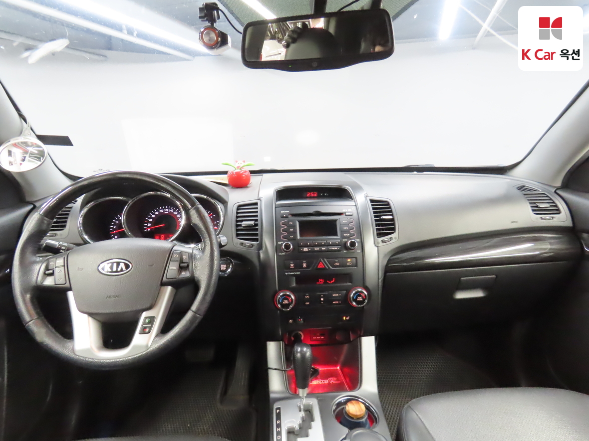 Kia Sorento 2010 - Image 3