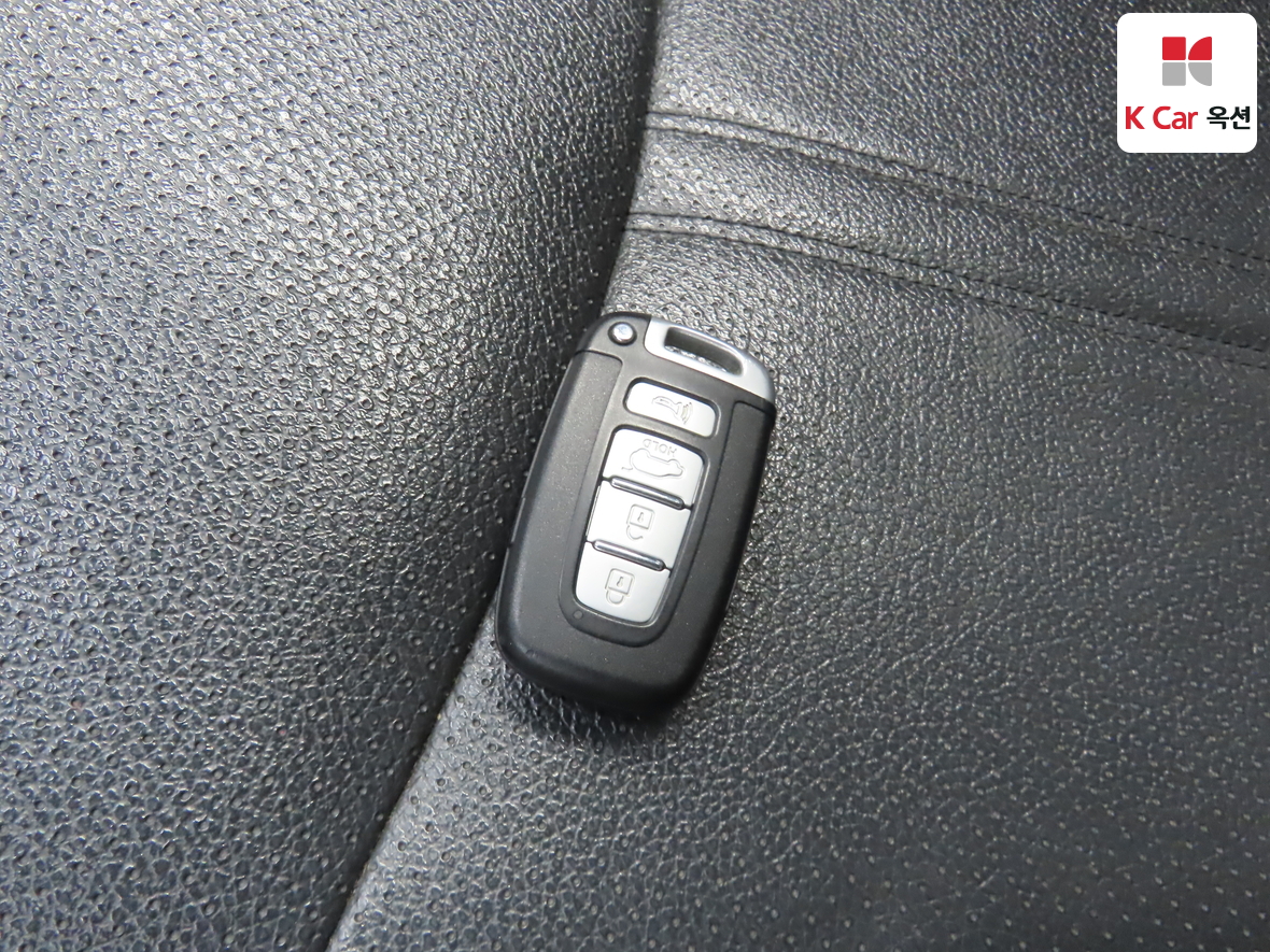 Kia Sorento 2010 - Image 17