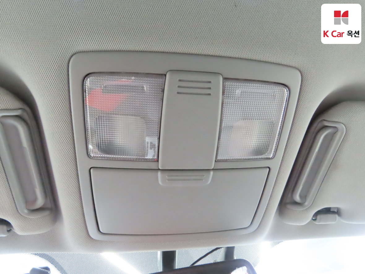 Kia Sorento 2010 - Image 12