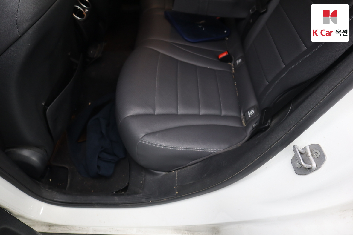 메르세데스-벤츠 GLC 2021 - 이미지 26