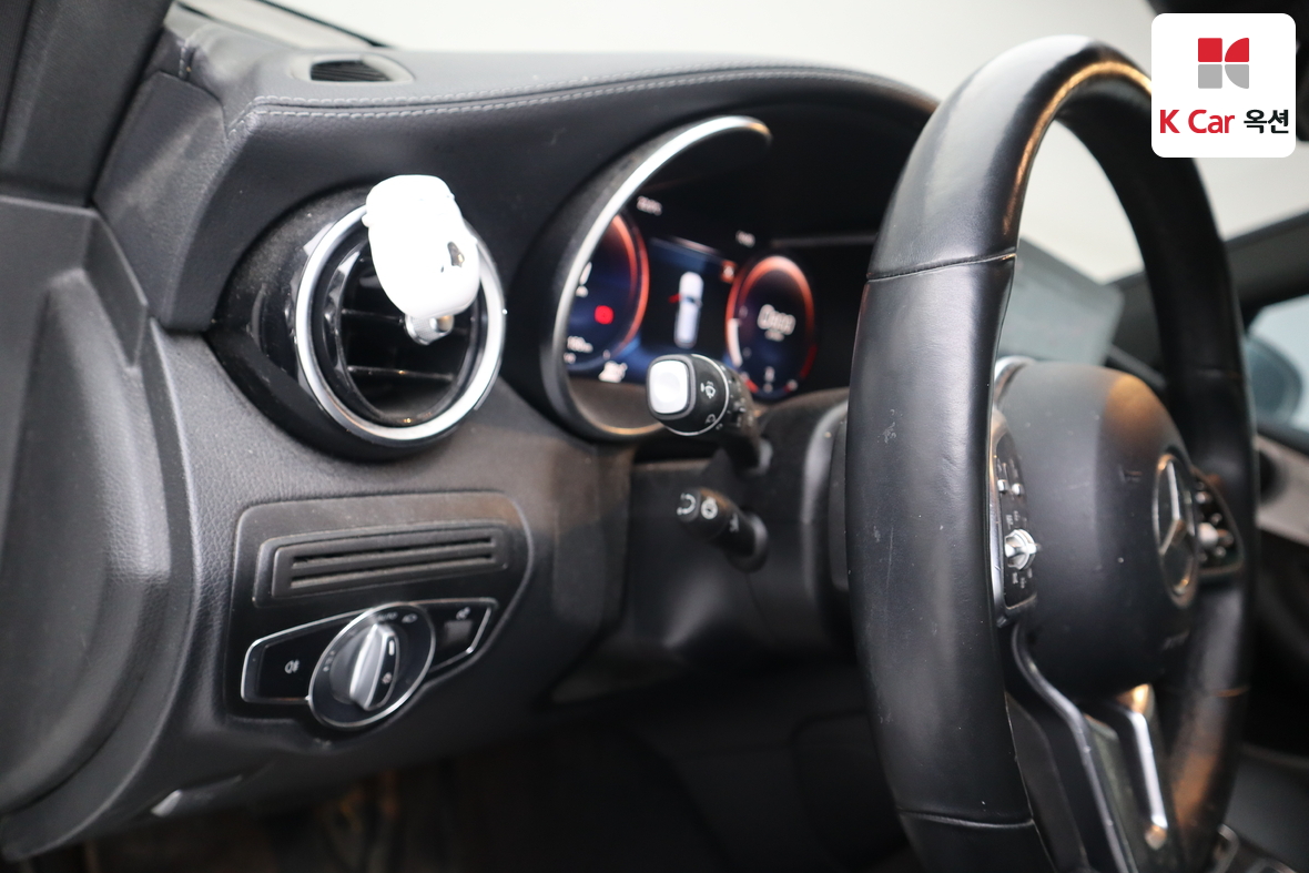 메르세데스-벤츠 GLC 2021 - 이미지 9