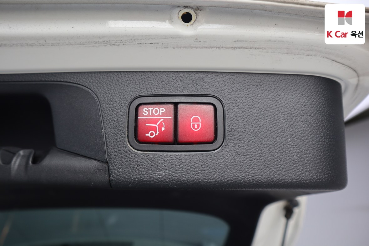 메르세데스-벤츠 GLC 2021 - 이미지 30