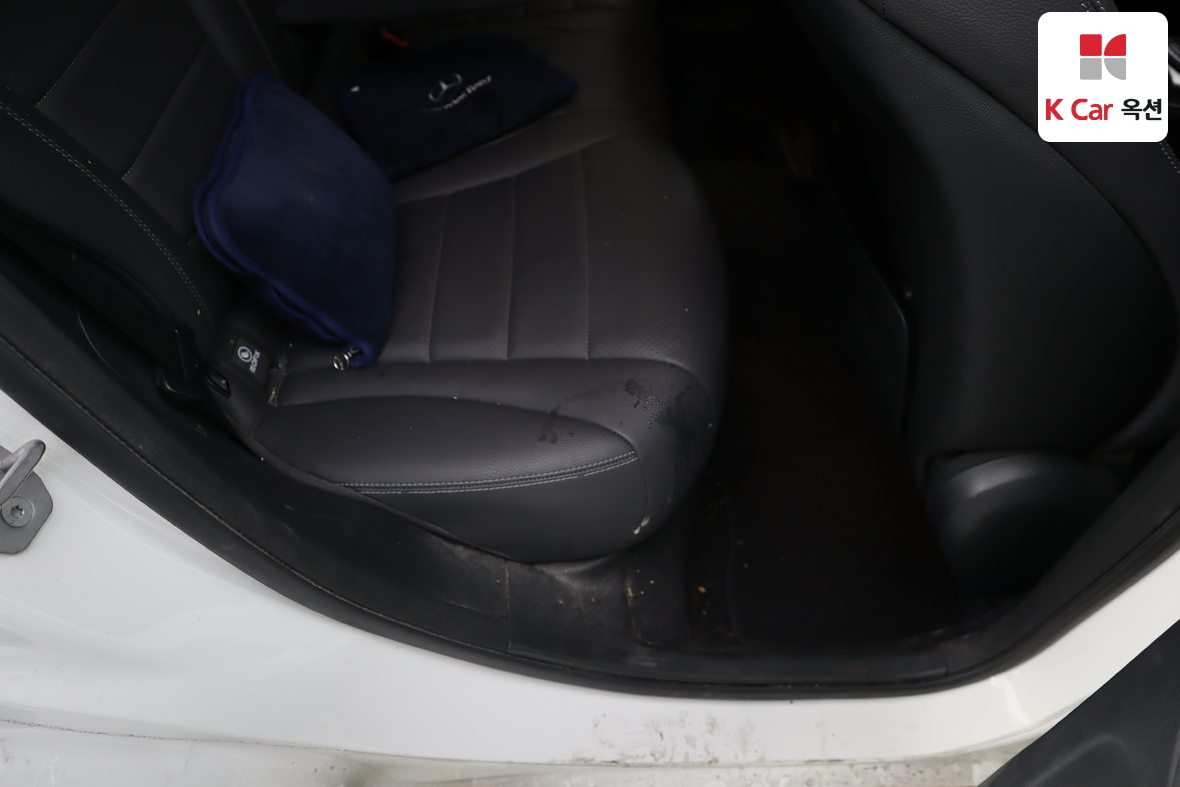 메르세데스-벤츠 GLC 2021 - 이미지 32