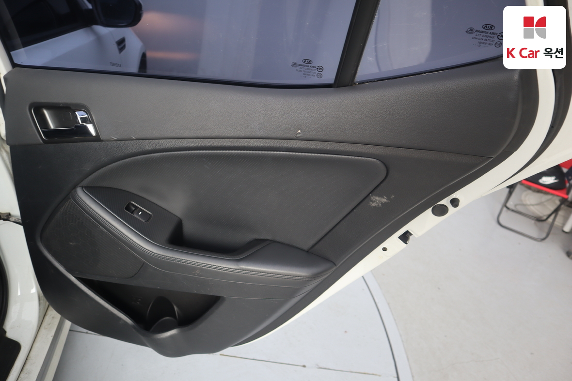 كيا K5 2013 - صورة 24