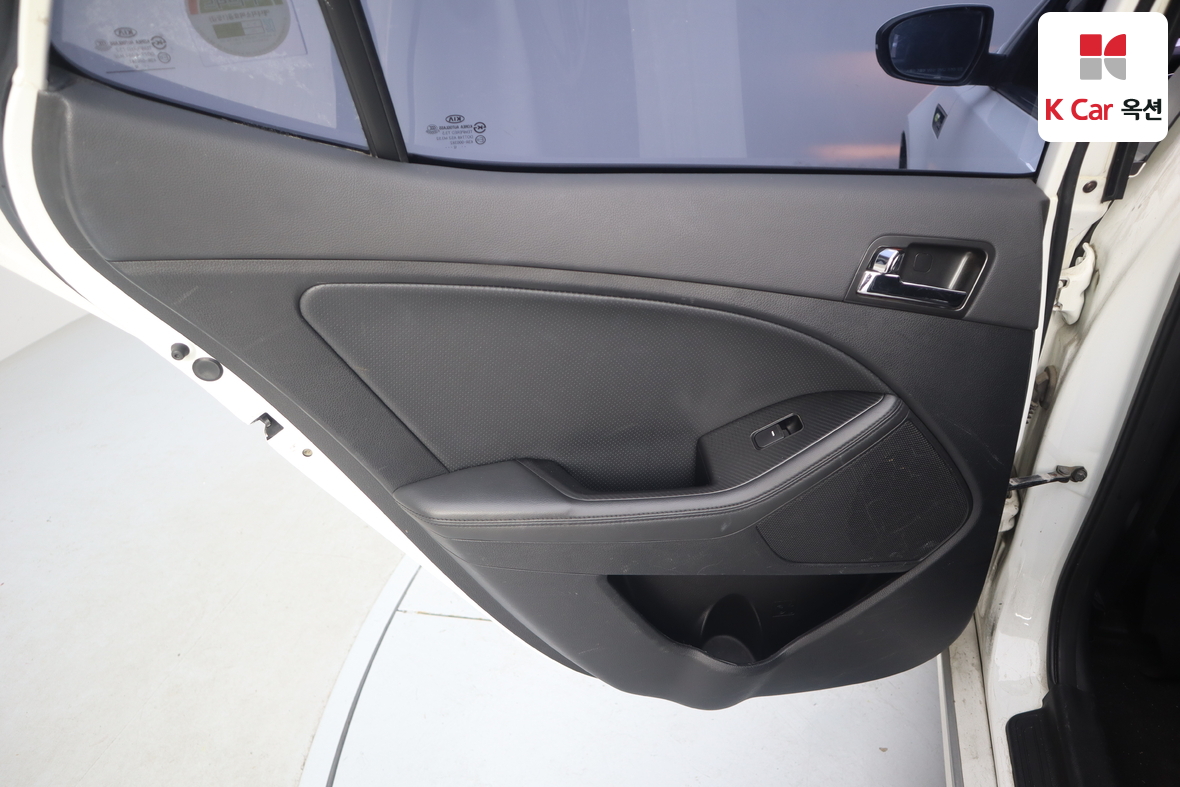 كيا K5 2013 - صورة 20