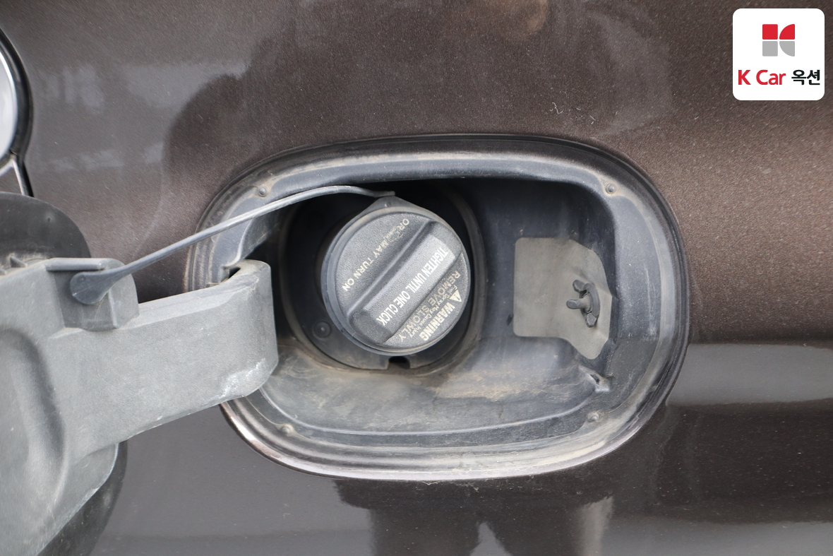 هيونداي جينيسيس EQ900 2017 - صورة 30