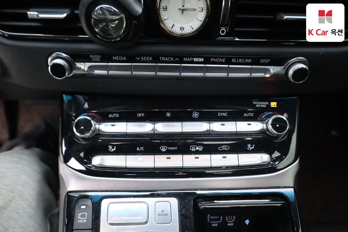 هيونداي جينيسيس EQ900 2017 - صورة 15