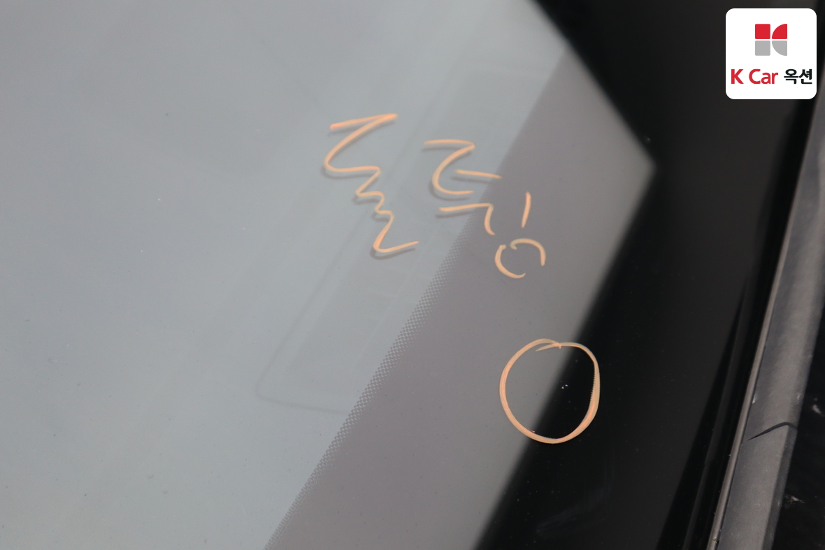 هيونداي جينيسيس EQ900 2017 - صورة 41