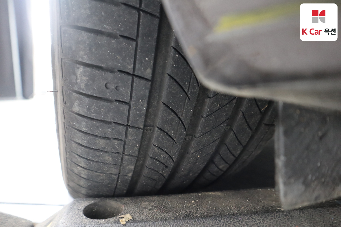 هيونداي جينيسيس EQ900 2017 - صورة 39