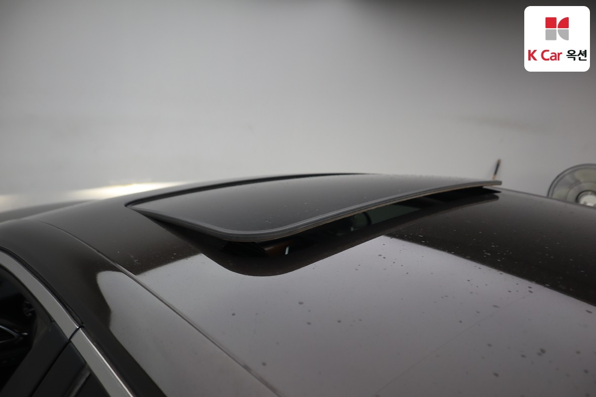 هيونداي جينيسيس EQ900 2017 - صورة 29