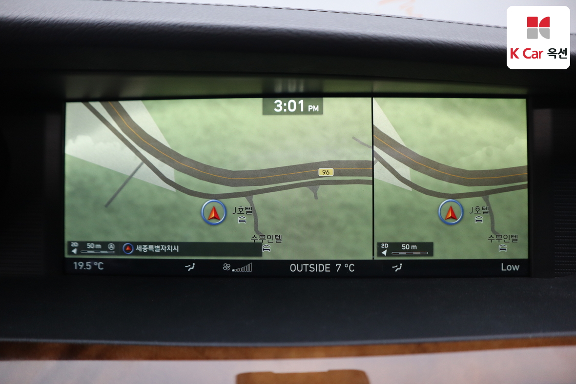 هيونداي جينيسيس EQ900 2017 - صورة 14