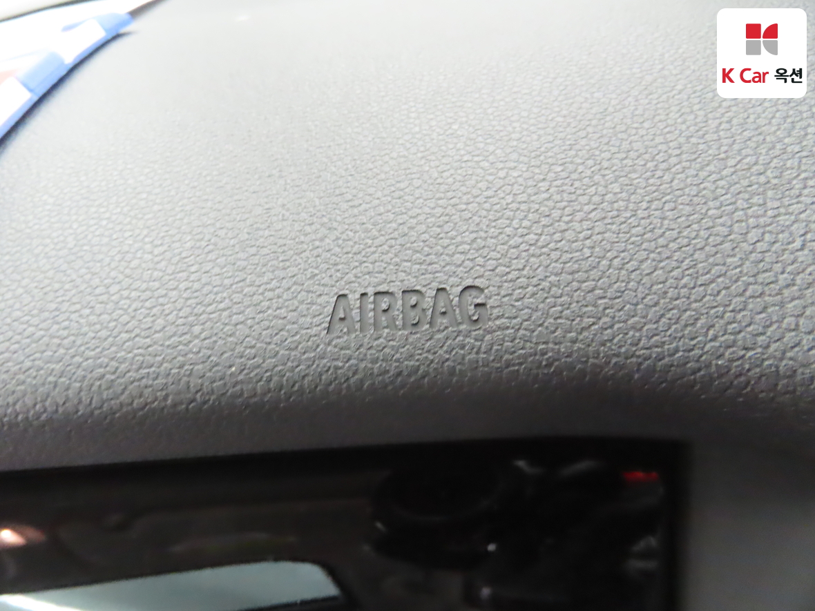 BMW MINI 2018 - Image 33