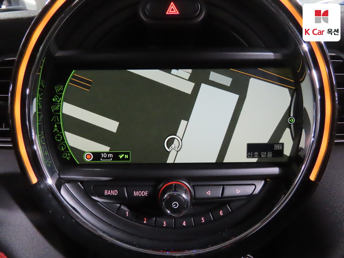 BMW MINI 2018 - Image 14