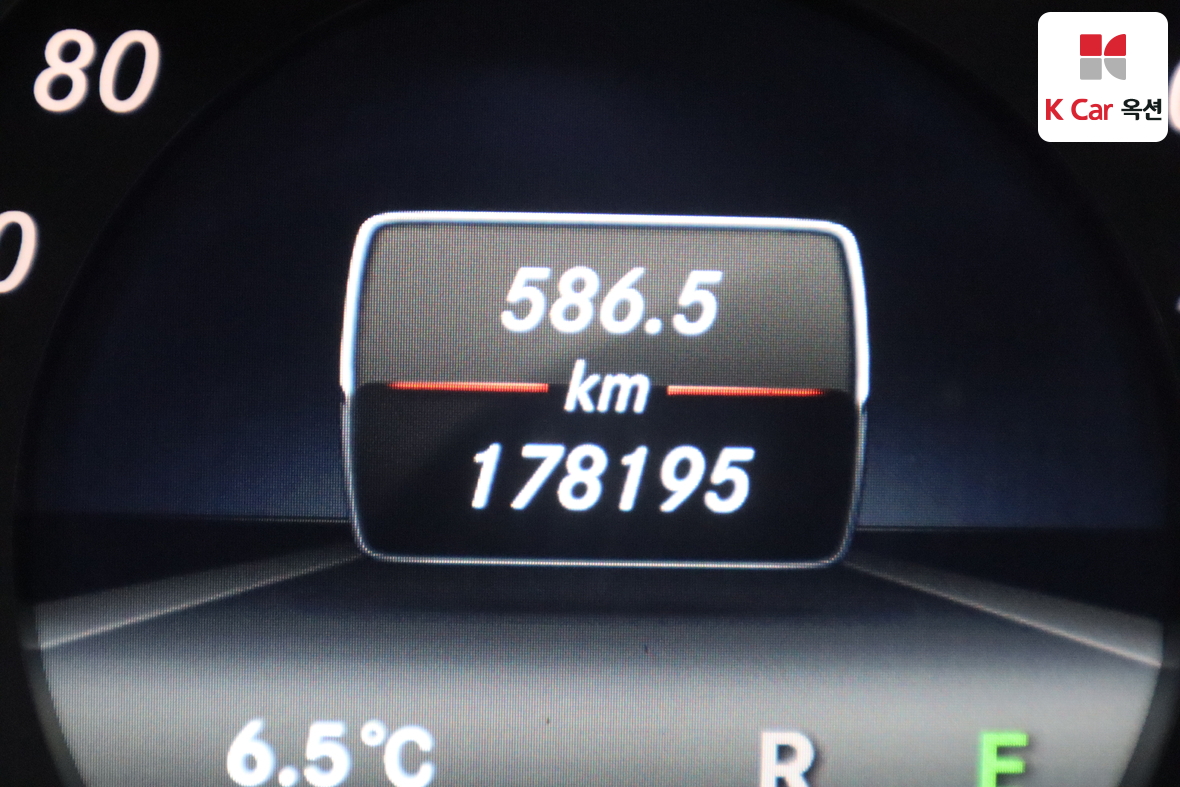 Mercedes-Benz E-Class 2014 - Image 4