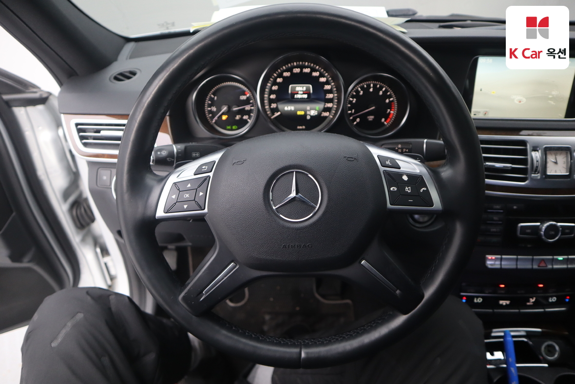 Mercedes-Benz E-Class 2014 - Image 10