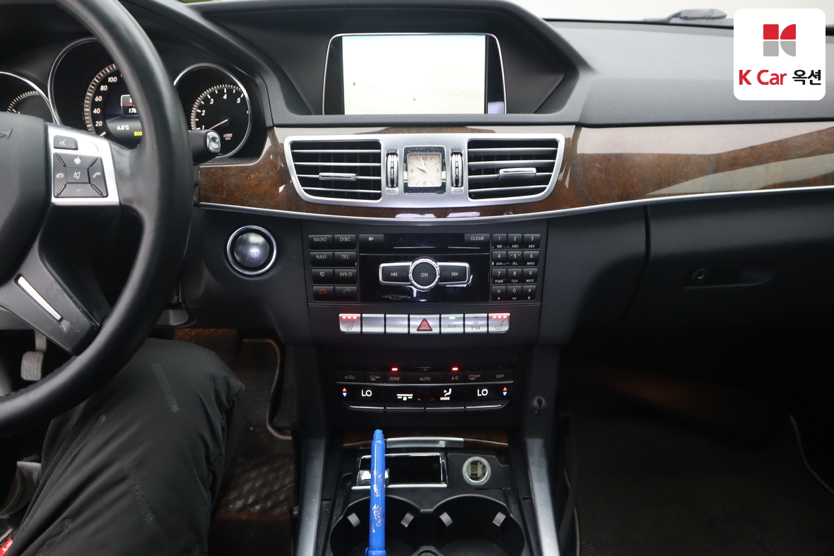 Mercedes-Benz E-Class 2014 - Image 6