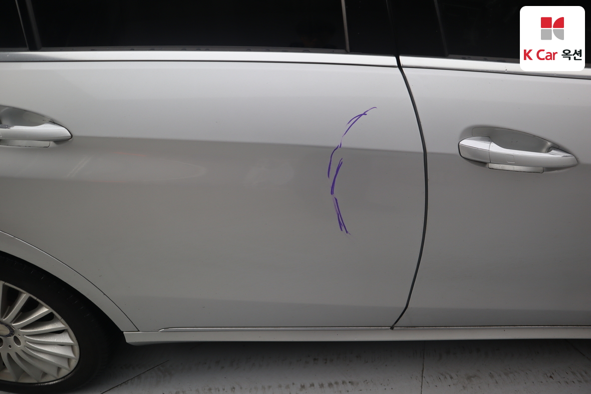 Mercedes-Benz E-Class 2014 - Image 38