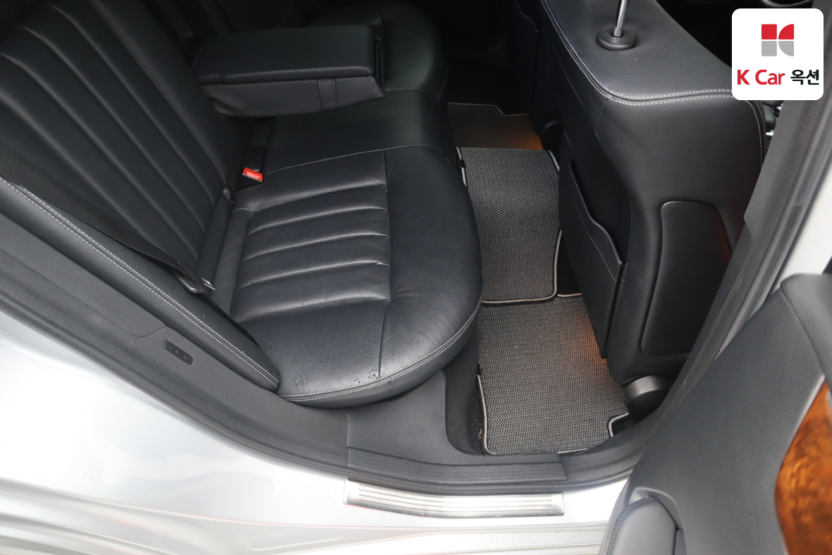 Mercedes-Benz E-Class 2014 - Image 31